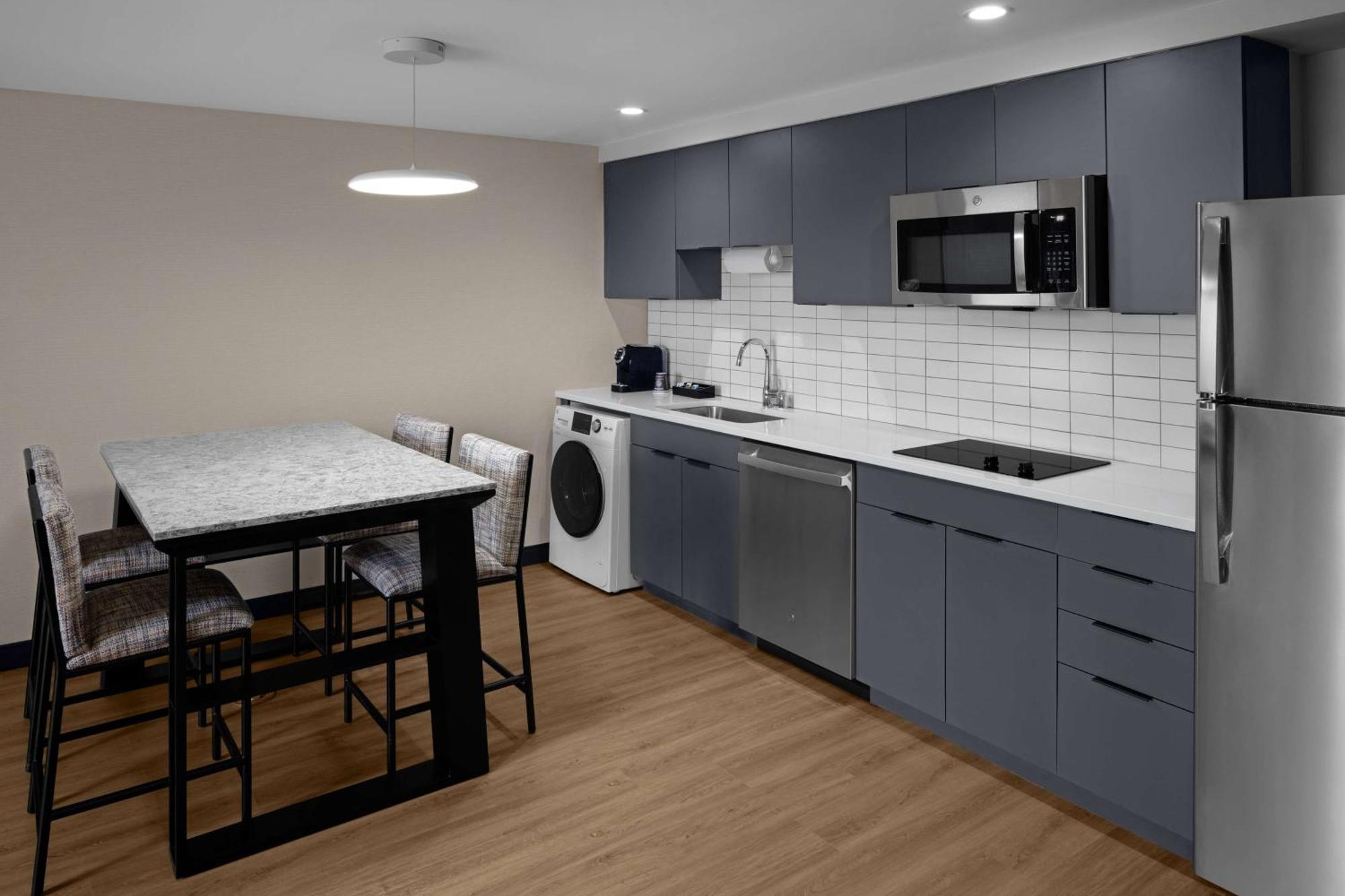 Homewood Suites By Hilton Grand Prairie At Epiccentral Zewnętrze zdjęcie