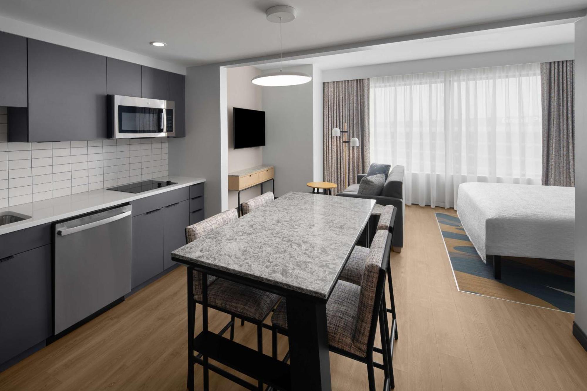 Homewood Suites By Hilton Grand Prairie At Epiccentral Zewnętrze zdjęcie